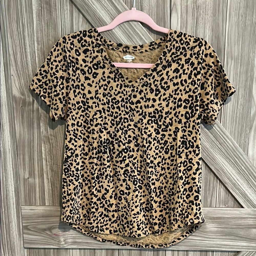 Old Navy Tan and Cream Relaxed Short Sleeve Tee